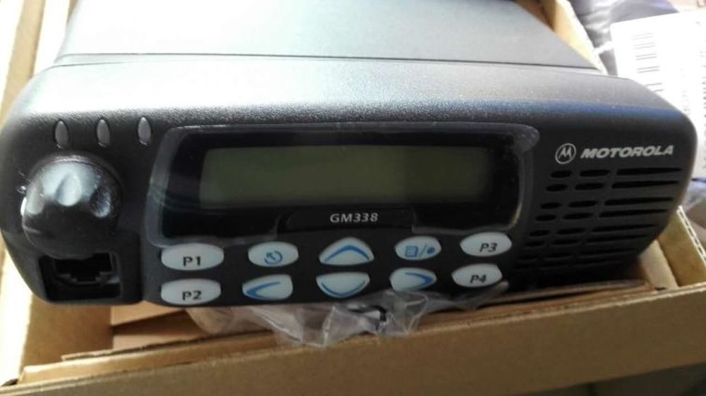 Motorola GM338 UHF VHF Mobile Base Station Radio Refurbishment Car Two-Way Radio - Image 3