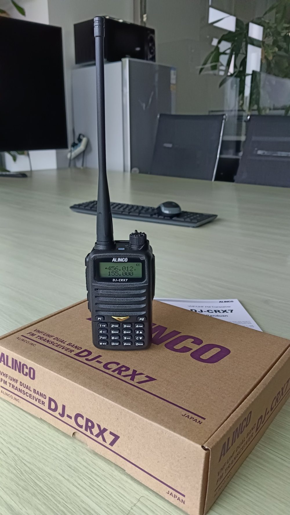 HT Alinco DJ CRX7 Dual Band UHF/VHF 200 channels Portable Walkie Talkie  - Image 3