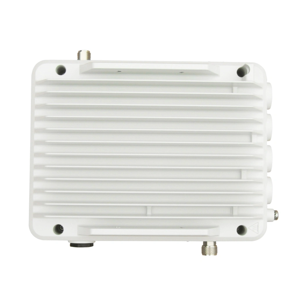 Motorola SLR1000 UHF Digital Repeater - Image 2