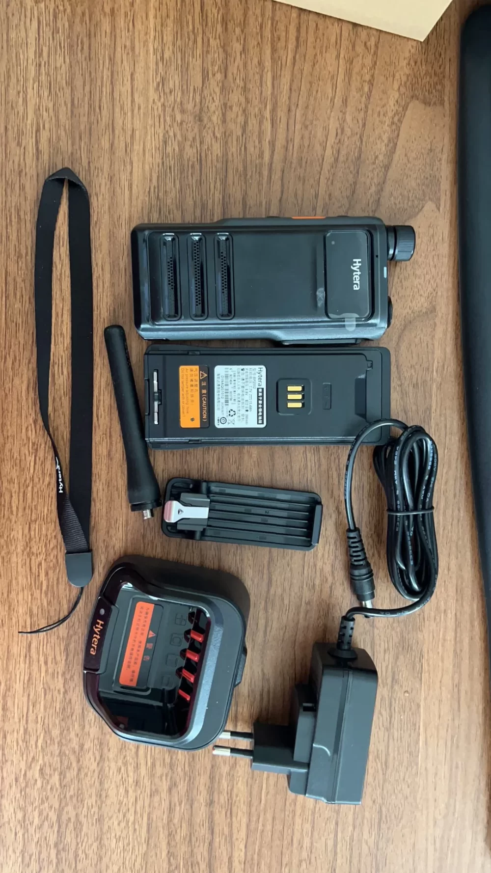 Hytera HP605 HYT Digital Handheld Radio - Image 4