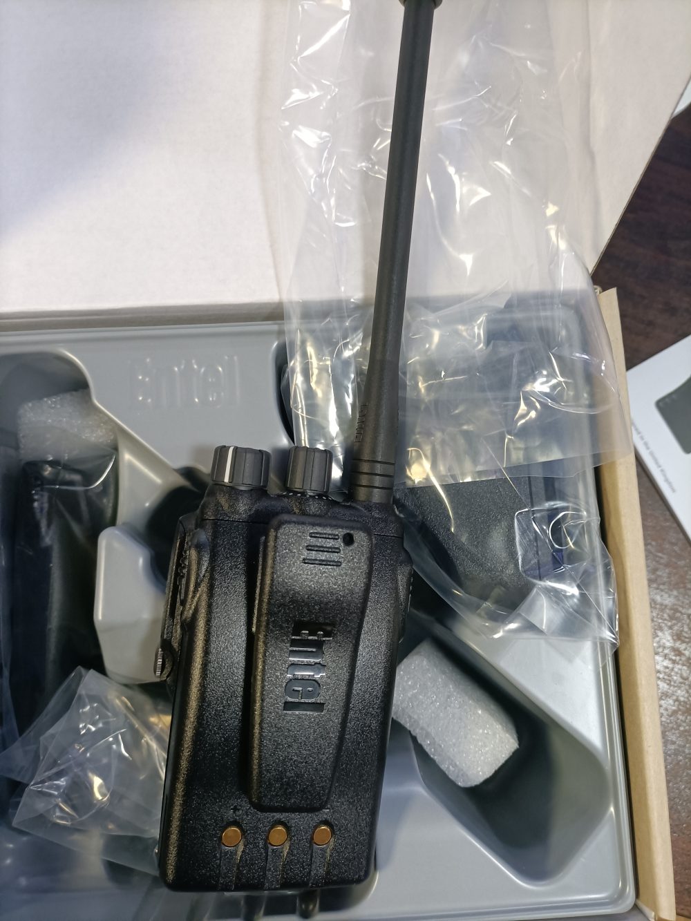 ENTEL DX544-IS / DX585M-IS Explosion-proof UHF VHF Marine Digital Radio - Image 4