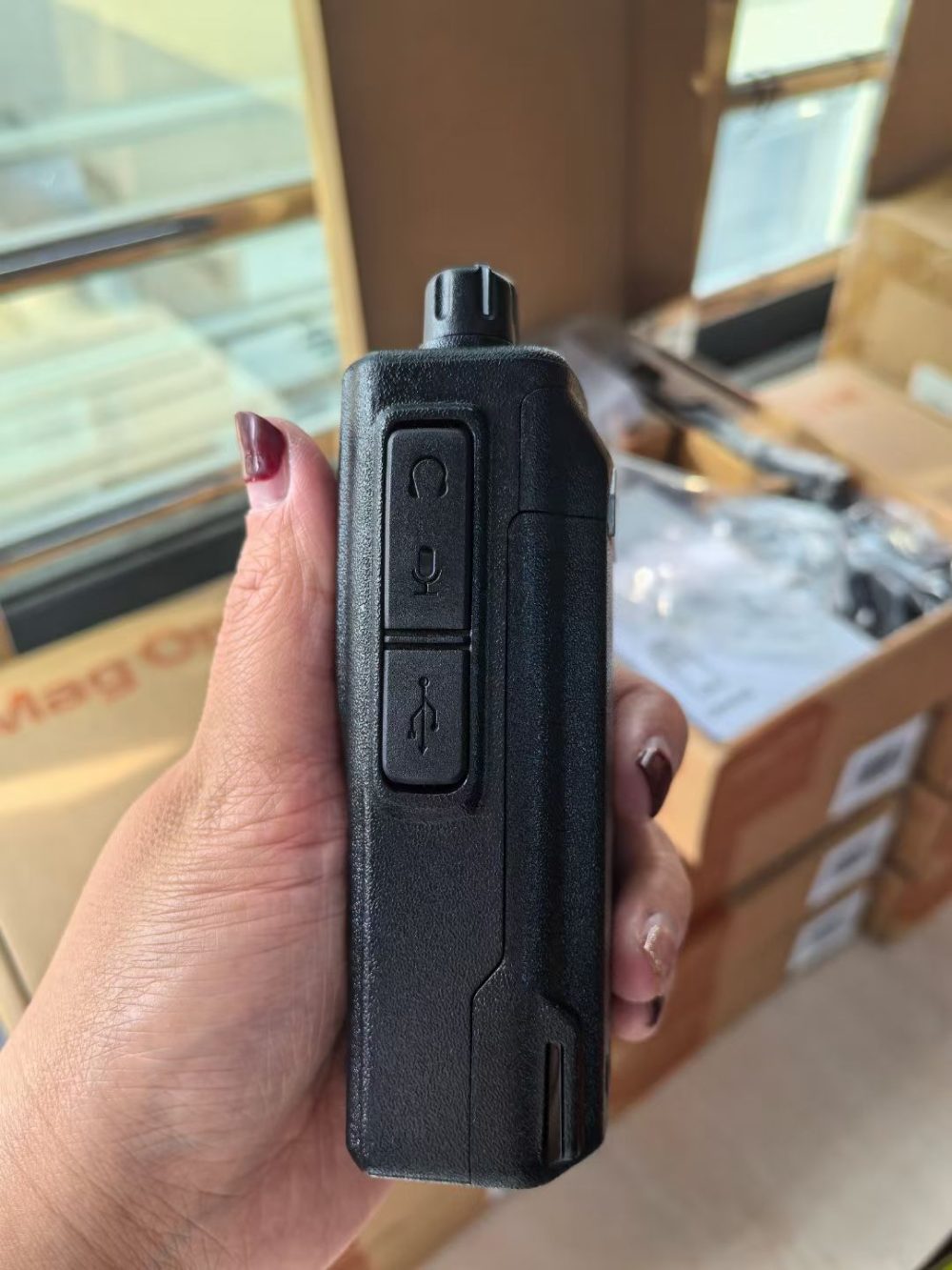 New Motorola Mag One M51I Digital Portable DMR Two-Way Radio - Image 3